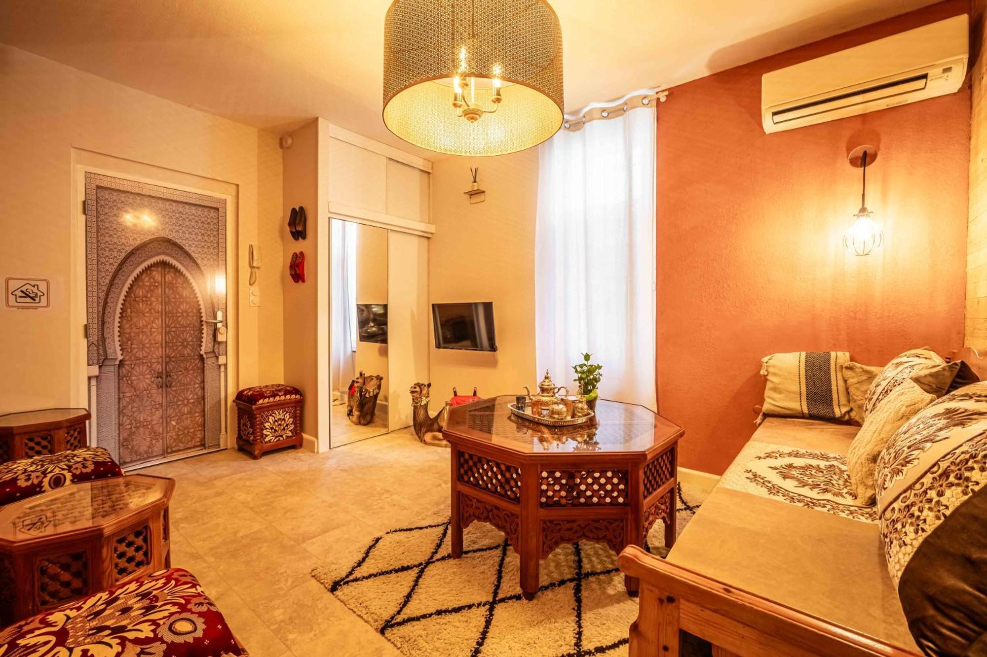 Le Marrakech ~ Centre-Ville ~ Climatisation ナルボンヌ エクステリア 写真